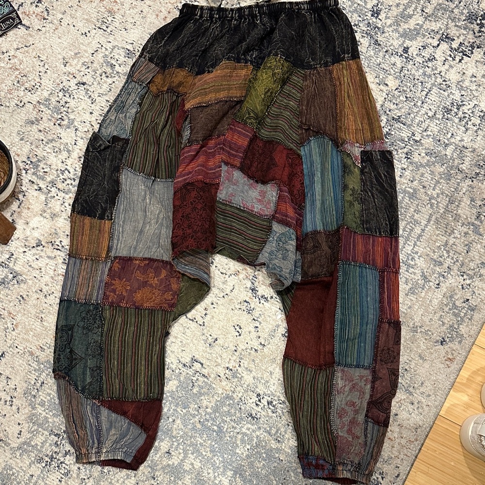 NWT Boho Patchwork Multicolor Drop Crotch Joggers… - image 5